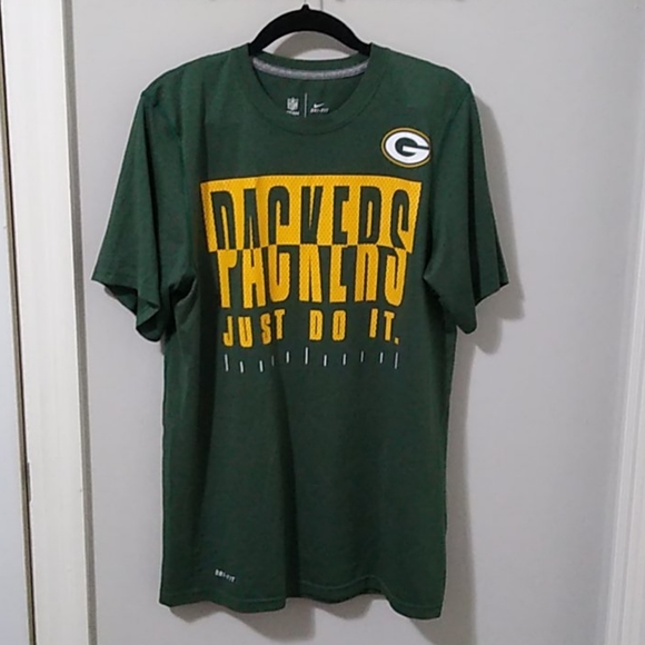 Nike Other - Nike NFL Green Bay Packers T - Shirt